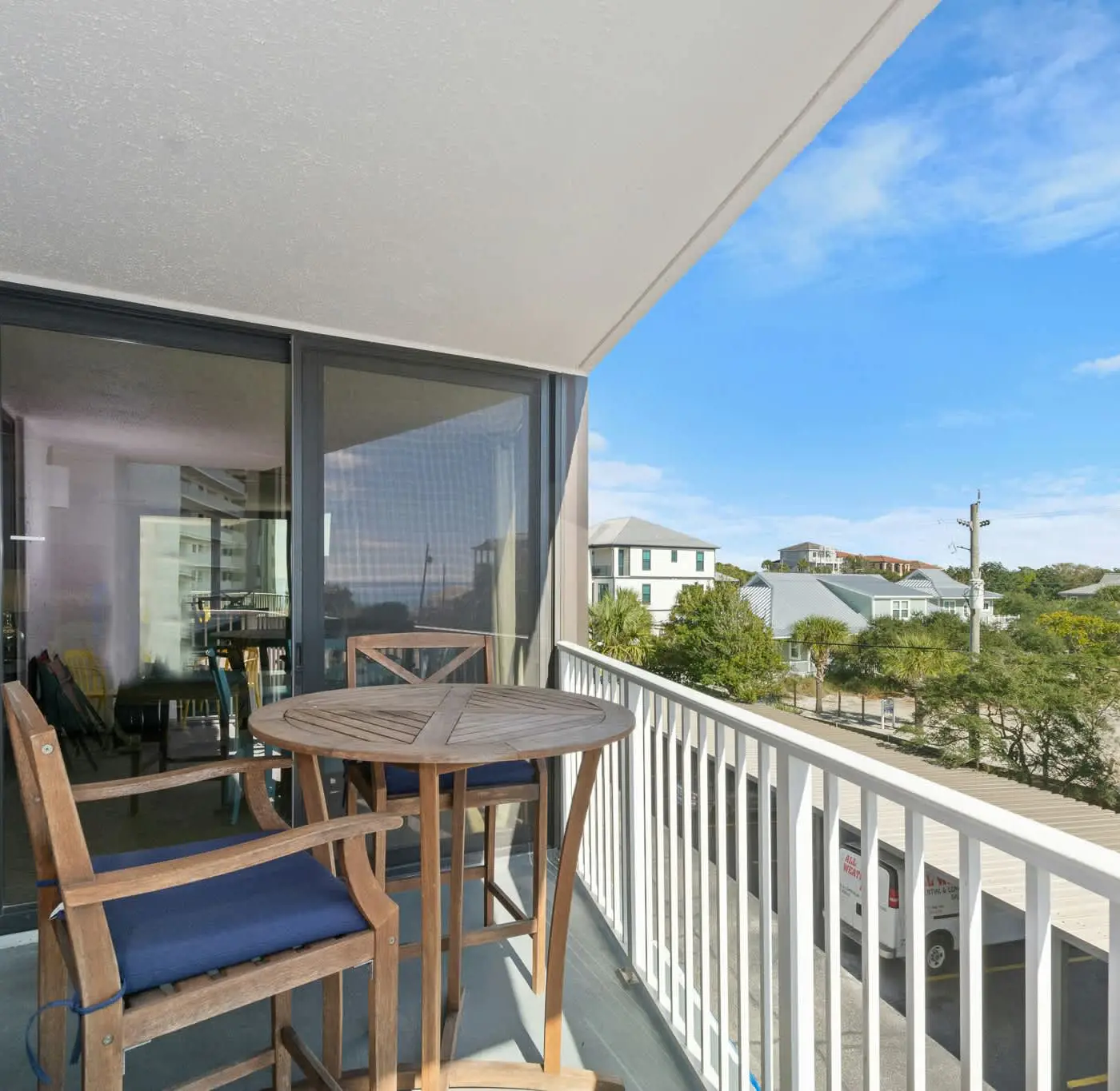 Vibrant condo near the beach, Pool, Tennis