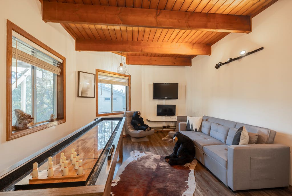 Big Bear Cabin w/ Hot Tub, Views, Deck & Firepit