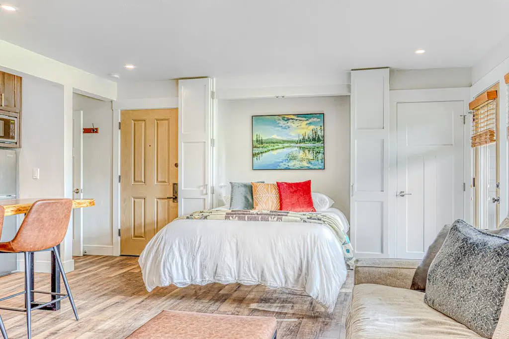 Seventh Mountain Getaway