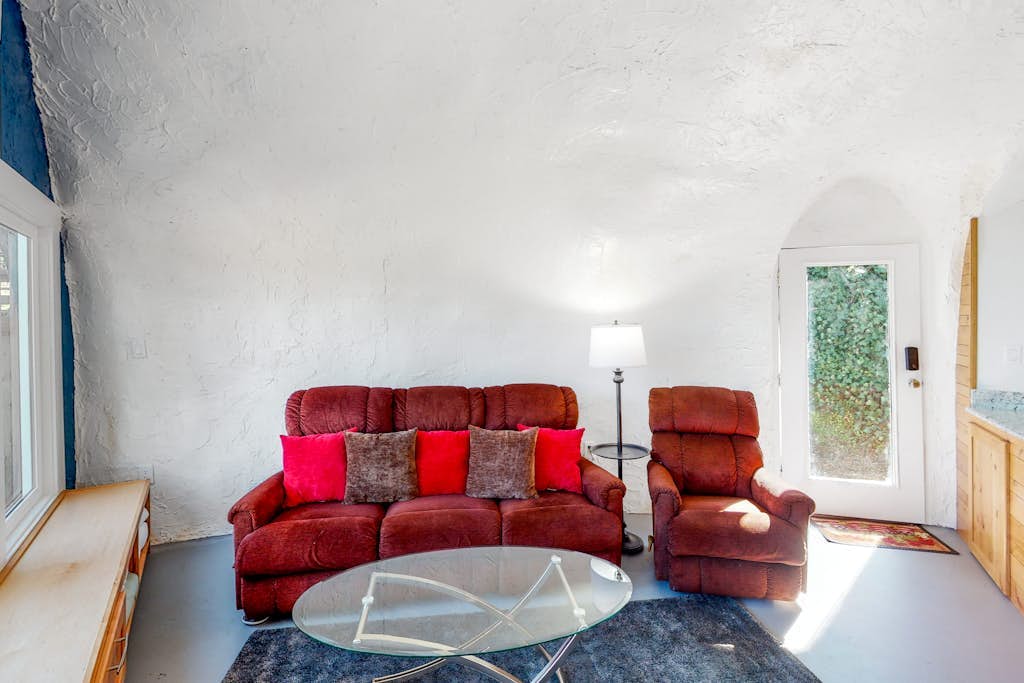 Unique, Dog-Friendly, Riverfront Cottage w/ Free WiFi, Views, & Hot Tub