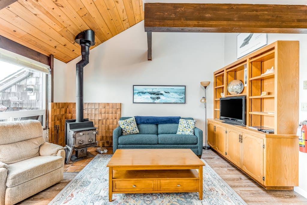 Private Bayfront Home with Fishing Dock - Dogs Welcome