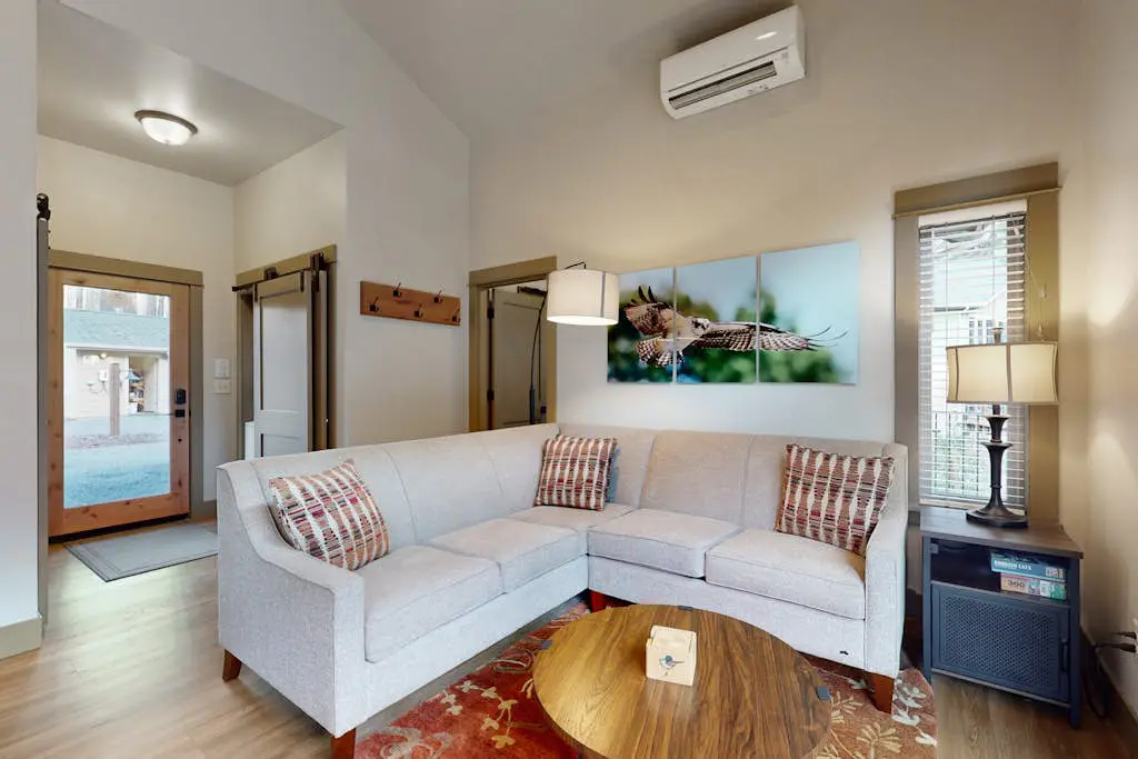 Amazing riverfront cabin with views, deck, firepit, & grill - dog-friendly