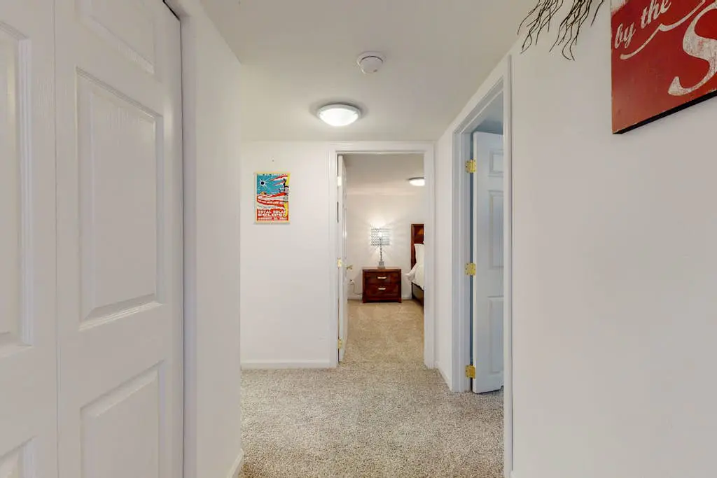 Dog-friendly home near the beach - private hot tub, wood-burning fireplace & W/D