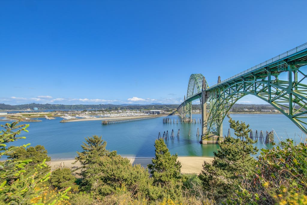 Cozy Dog-friendly Cottage with Great Ocean Views and Fantastic Location