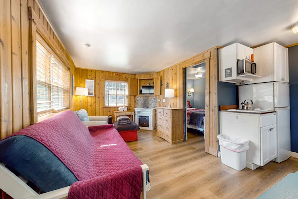 Dog-Friendly Beach Condo with Free WiFi - Close to Beach