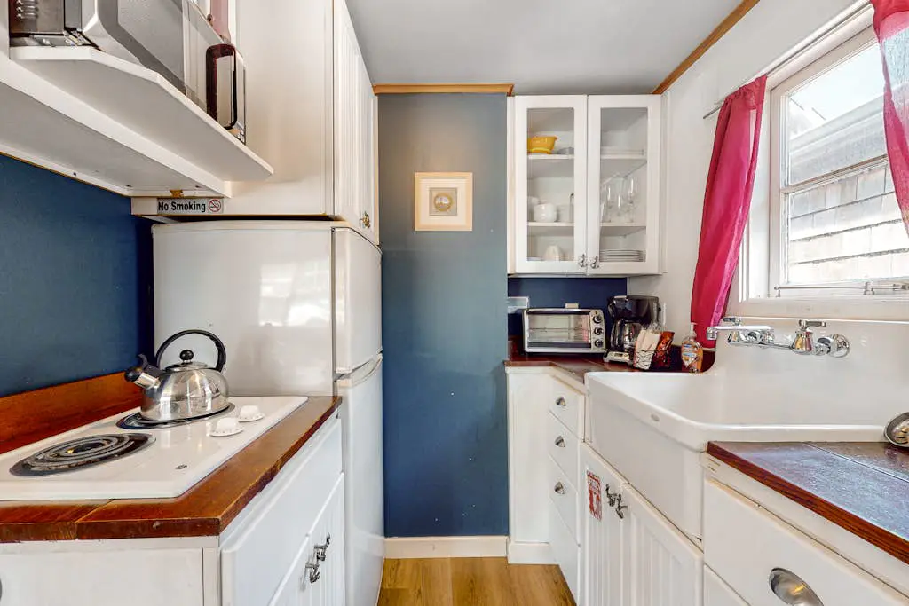 Hidden Villa Cottage #1 - The Nautical Cottage