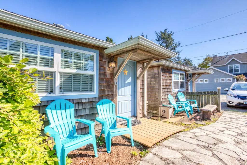 Hidden Villa Cottage #5 - The Sunflower Cottage