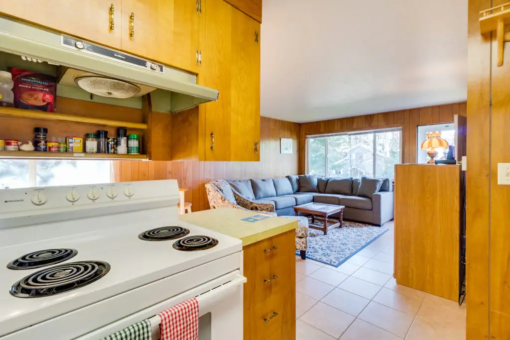 8th Hole Getaway Condo - MCA 1209