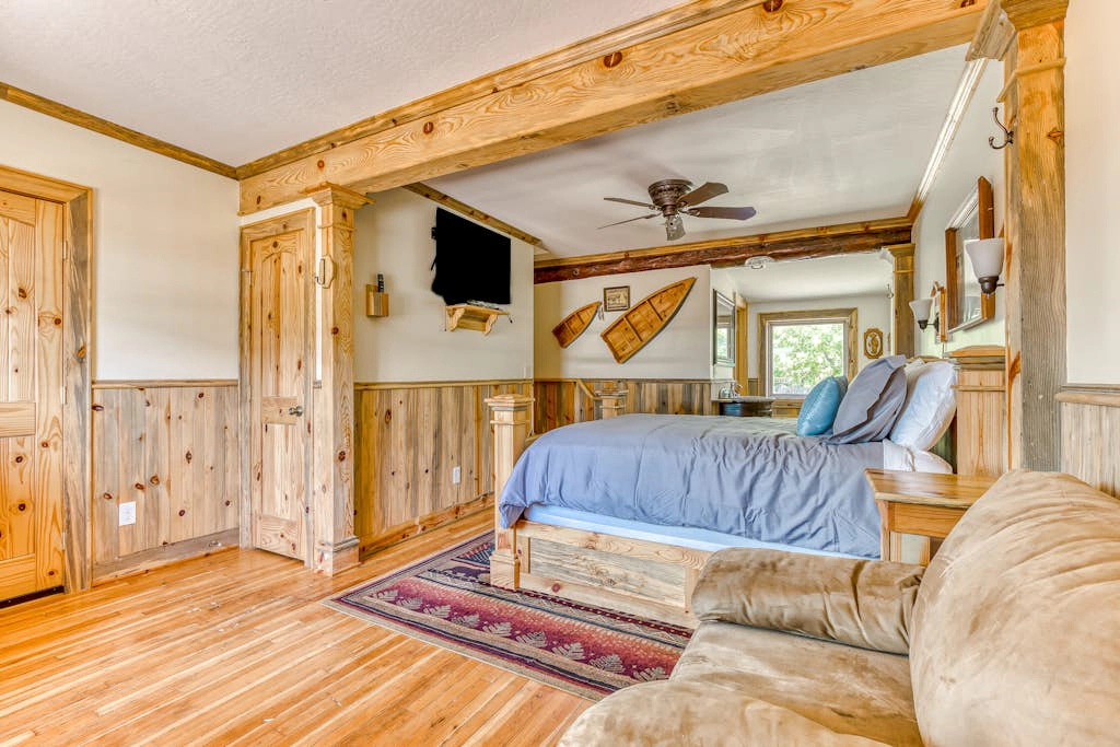 The Logs White Salmon