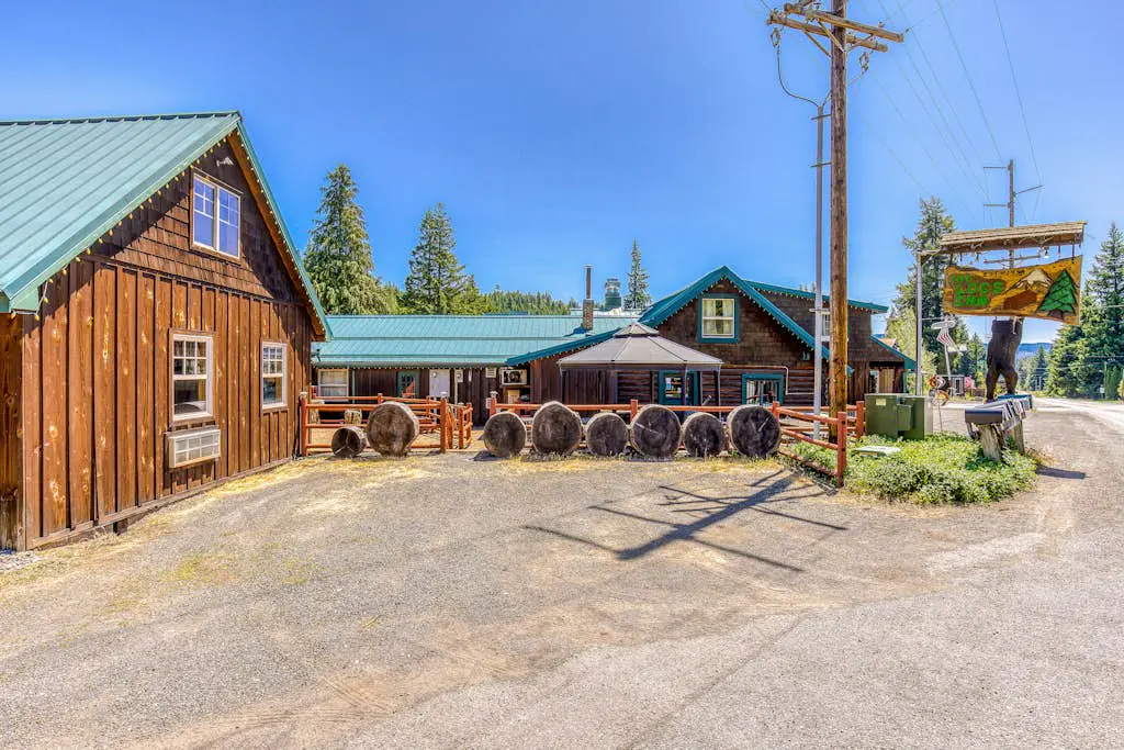 The Logs White Salmon