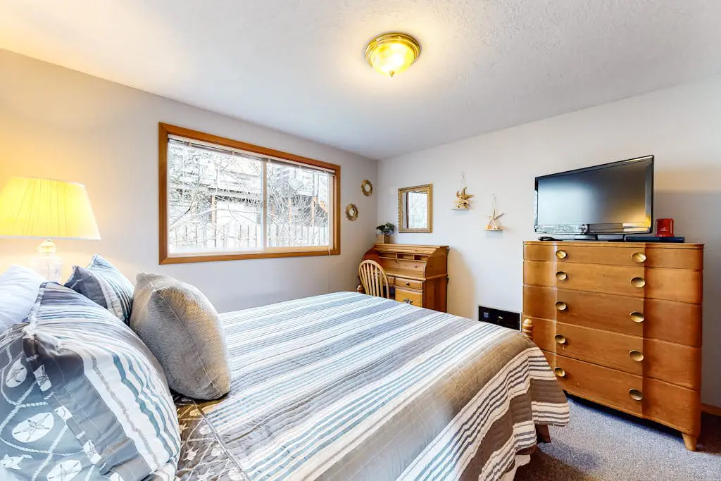 Dog-friendly home one block from the beach with deck & washer/dryer
