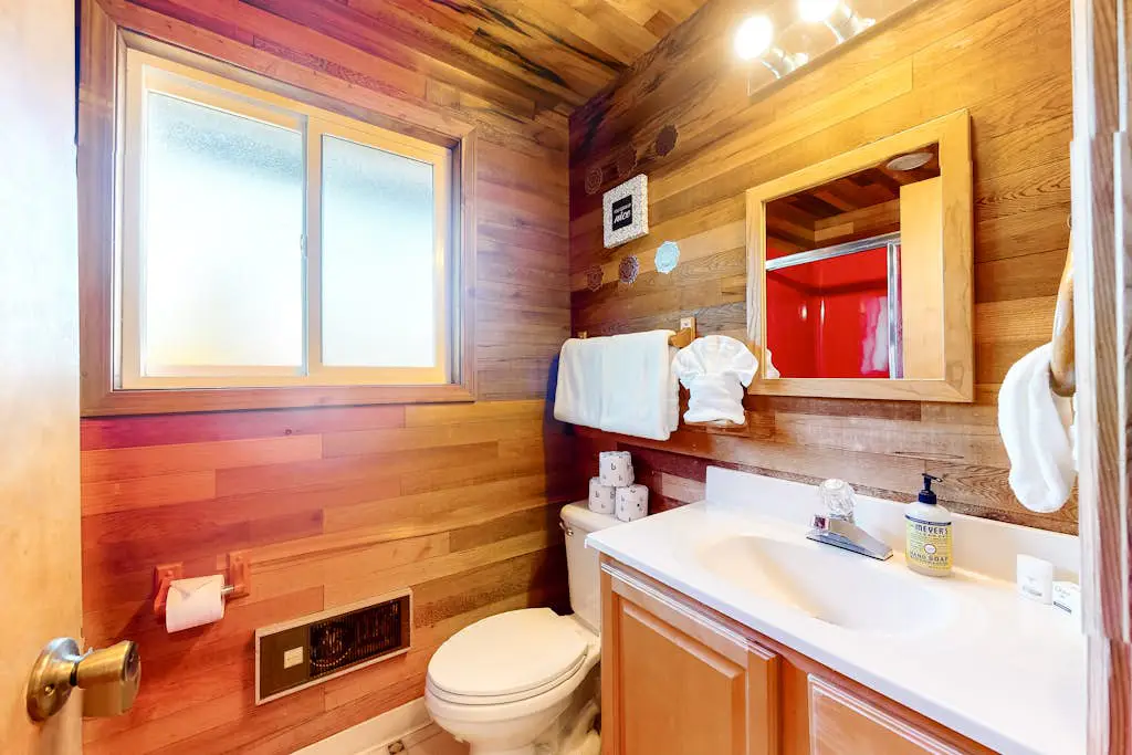 Dog-friendly home one block from the beach with deck & washer/dryer