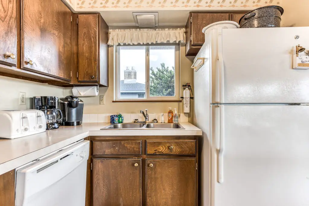 Spacious House with Entertainment Options & Very Close Beach Access