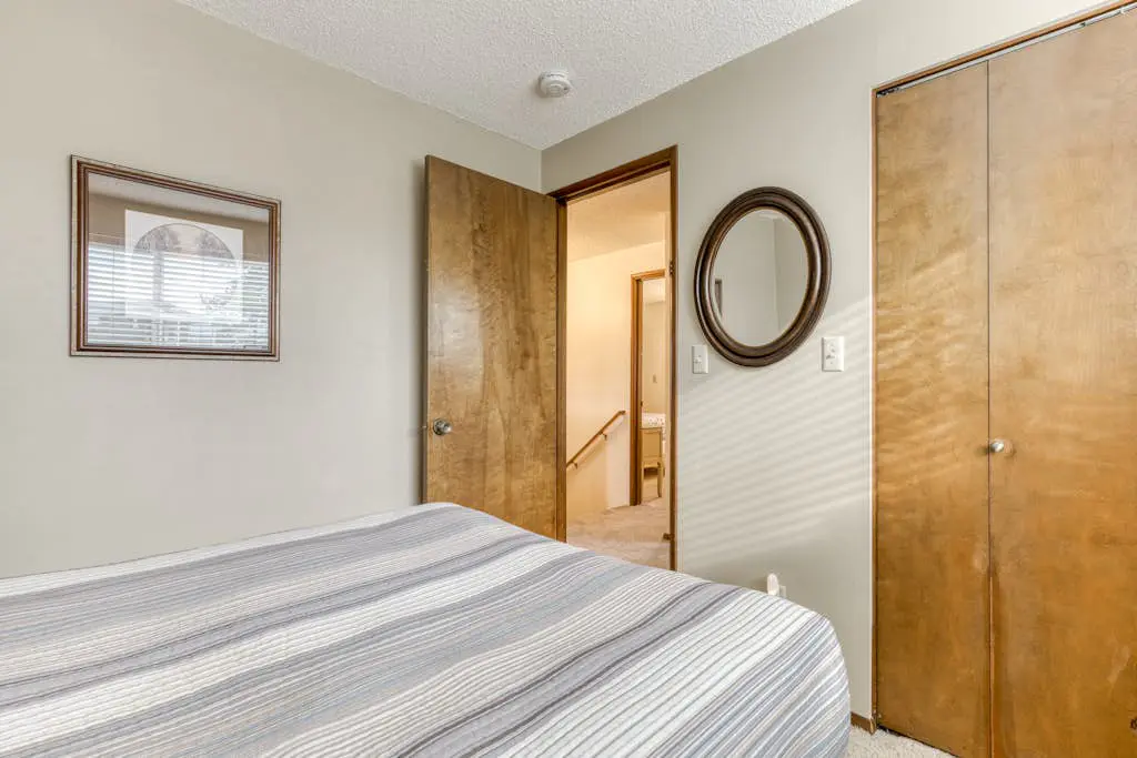 Spacious House with Entertainment Options & Very Close Beach Access