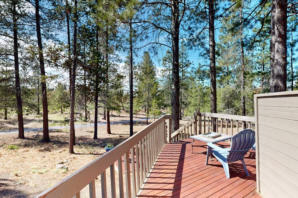 Multi-level home with private hot tub, decks, and SHARC passes provided