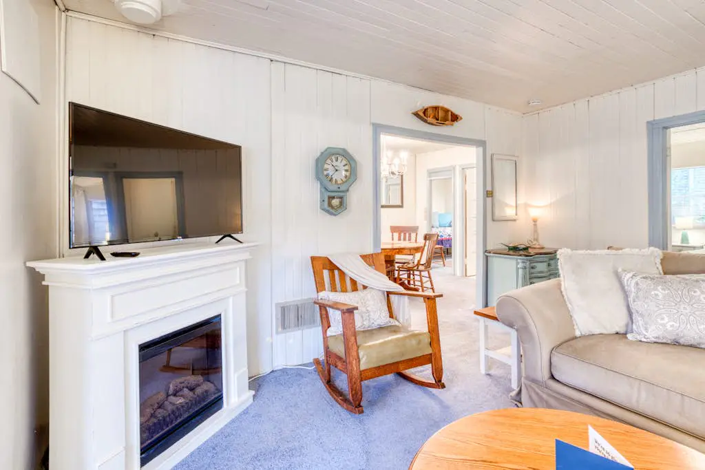 Dog-friendly house near the beach and promenade with electric fireplace