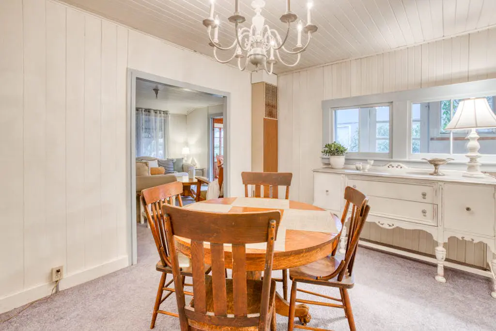 Dog-friendly house near the beach and promenade with electric fireplace