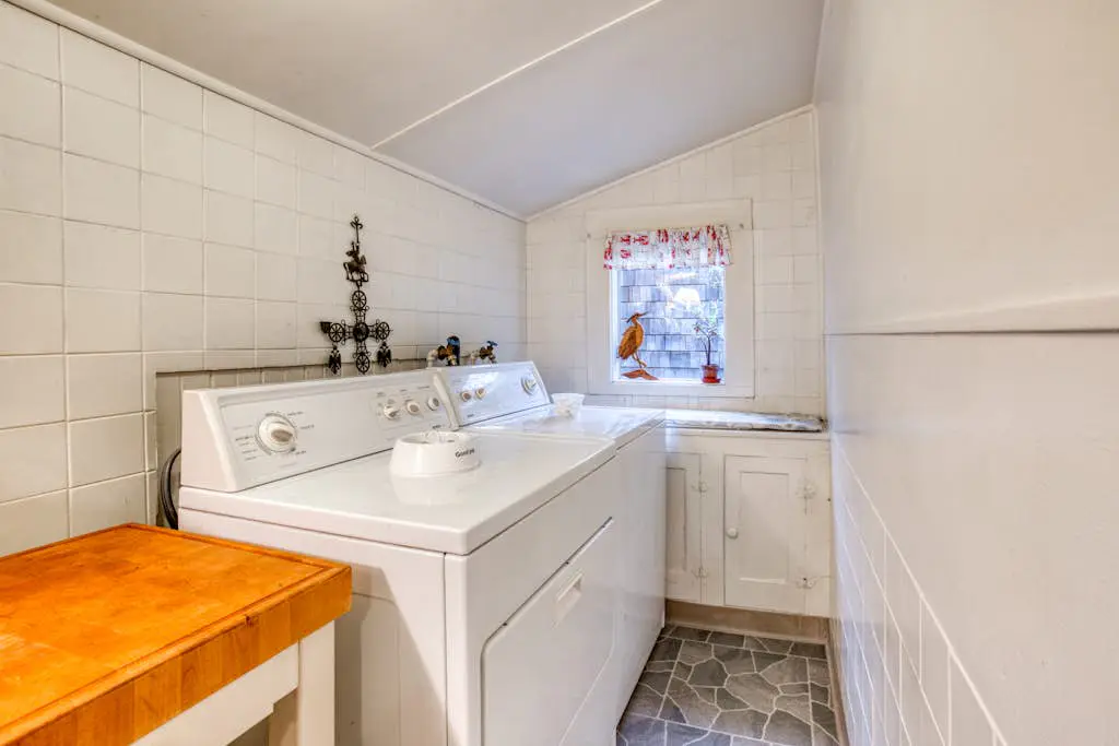 Dog-friendly house near the beach and promenade with electric fireplace