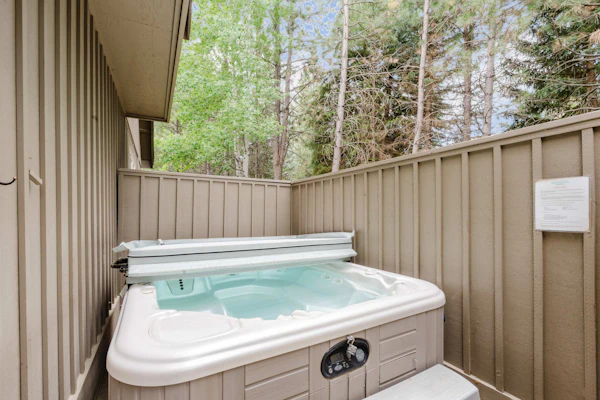 Aquila Lodge 18