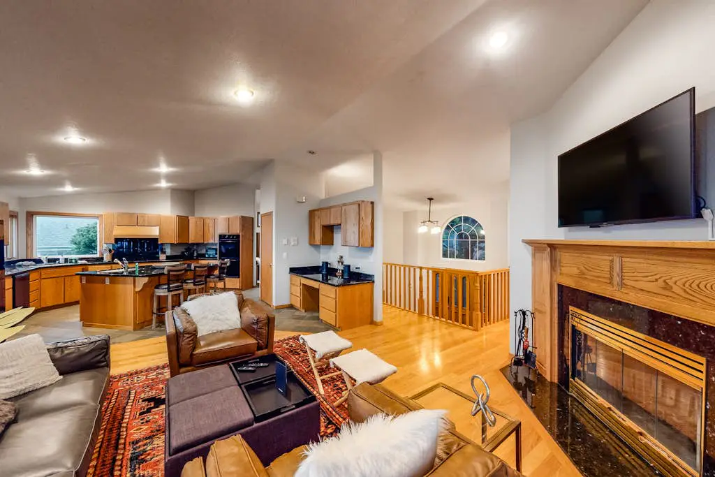 Dog-friendly home with ocean views, high-speed WiFi, and wood-burning fireplace