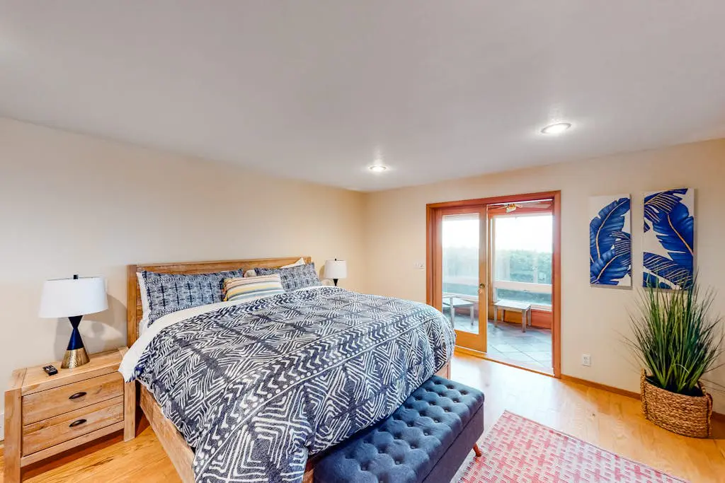 Dog-friendly home with ocean views, high-speed WiFi, and wood-burning fireplace