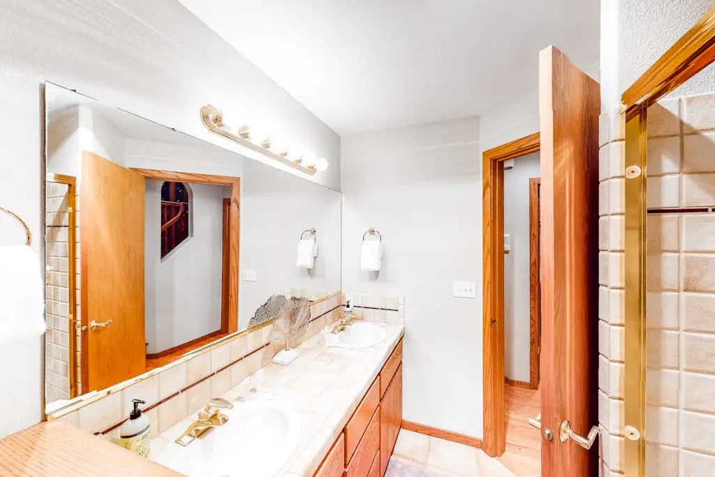 Dog-friendly home with ocean views, high-speed WiFi, and wood-burning fireplace