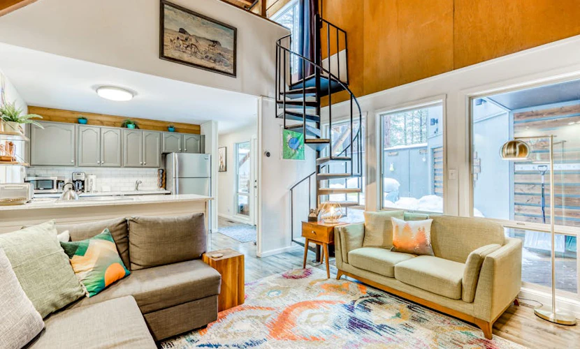 Dog-friendly home with private hot tub, fast WiFi, gas fireplace & SHARC passes