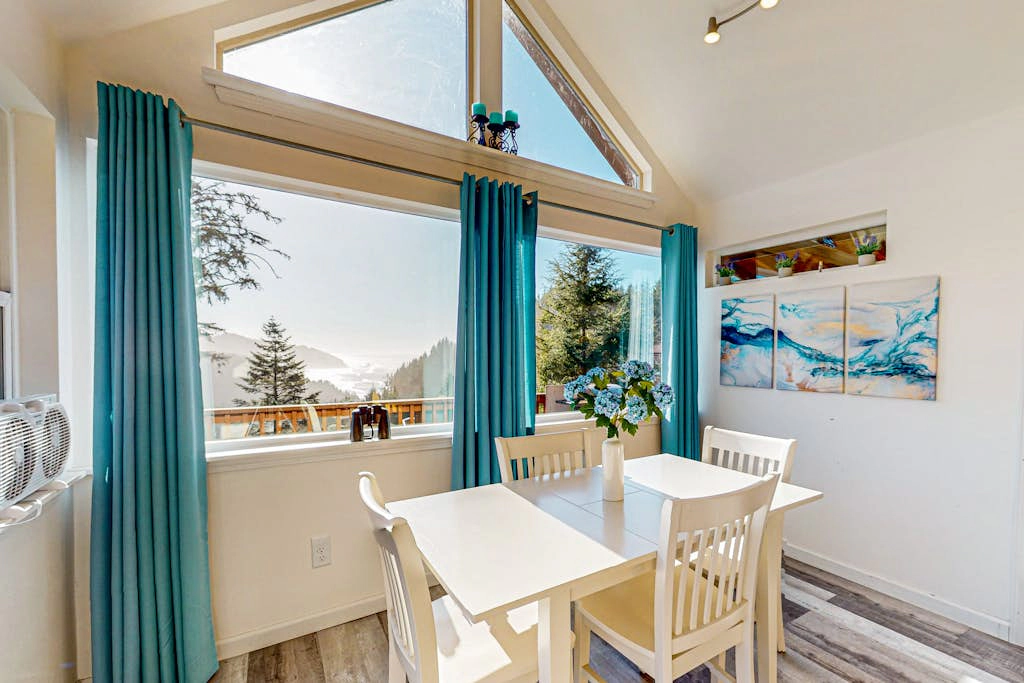 Gorgeous dog-friendly coastal escape