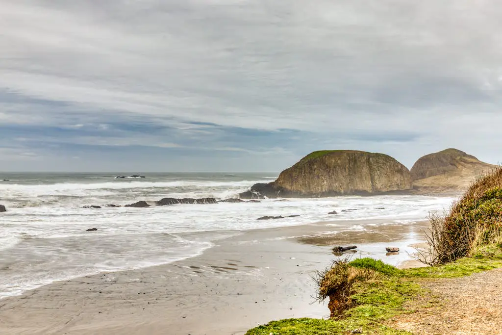 Dog-Friendly, Oceanfront Home with a Private Hot Tub, Firepit, & Free WiFi