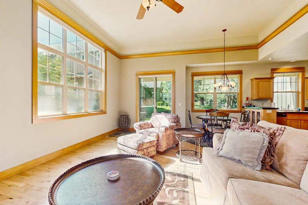 Cozy home w/ patio & bbq grill, access to Eagle Crest Resort amenities