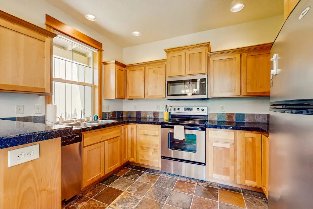Cozy home w/ patio & bbq grill, access to Eagle Crest Resort amenities