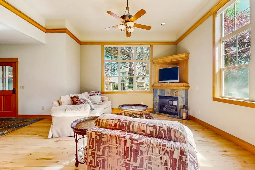 Cozy home w/ patio & bbq grill, access to Eagle Crest Resort amenities