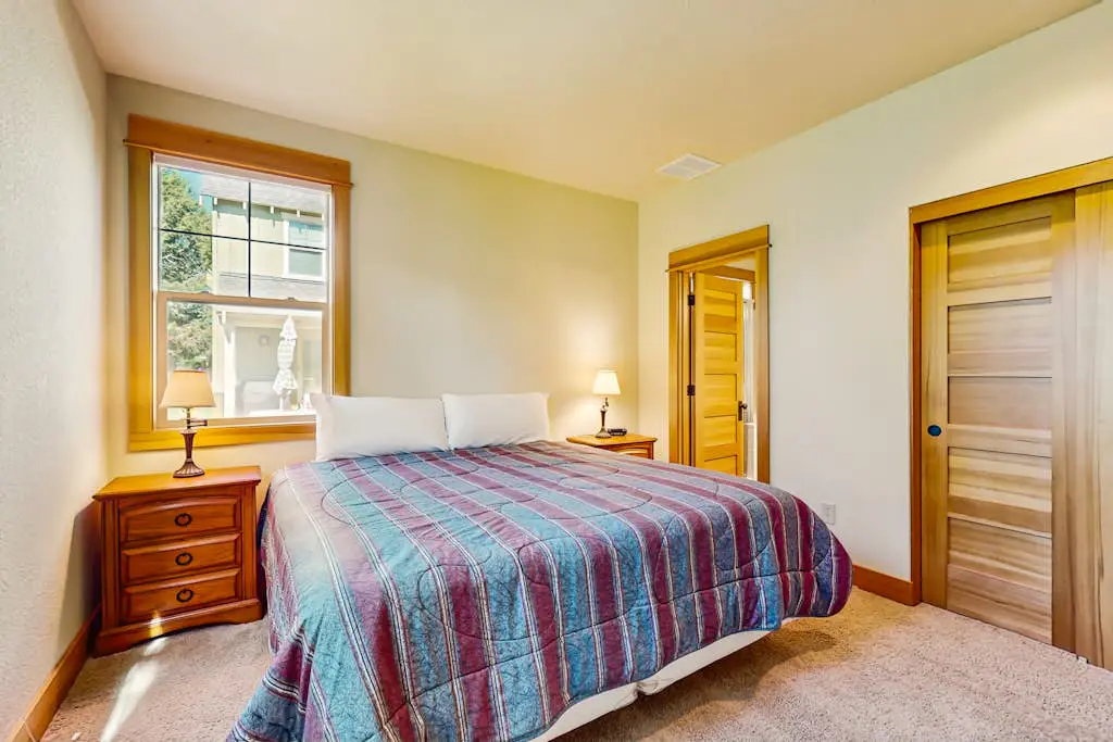 Cozy home w/ patio & bbq grill, access to Eagle Crest Resort amenities