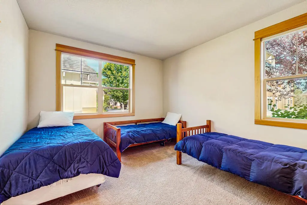 Cozy home w/ patio & bbq grill, access to Eagle Crest Resort amenities
