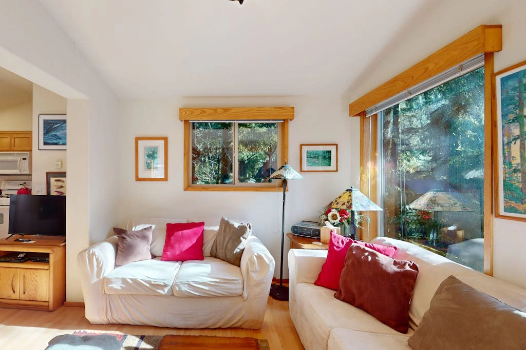 Whaleshead Creekside Cabin C7