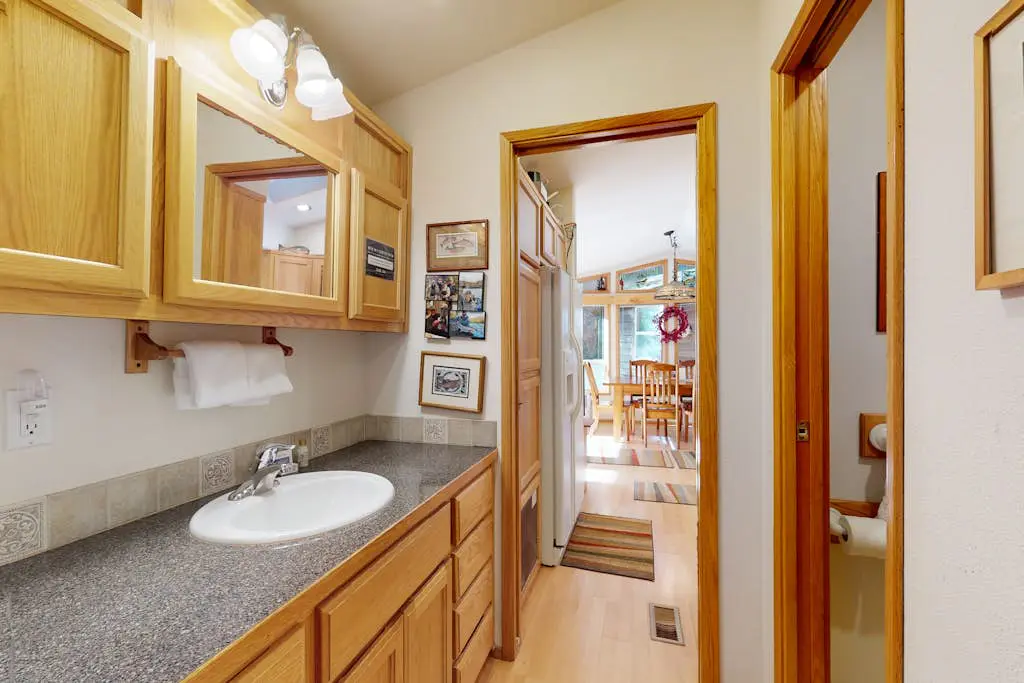 Whaleshead Creekside Cabin C7