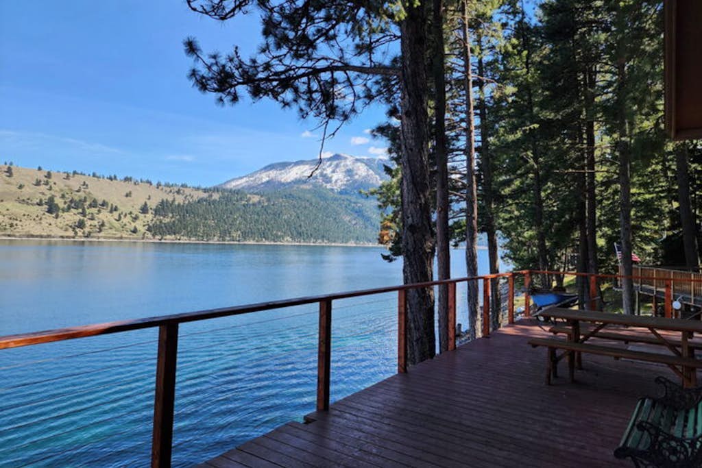 Lakefront home w/ wraparound deck, modern appliances, WiFI & dog-friendly
