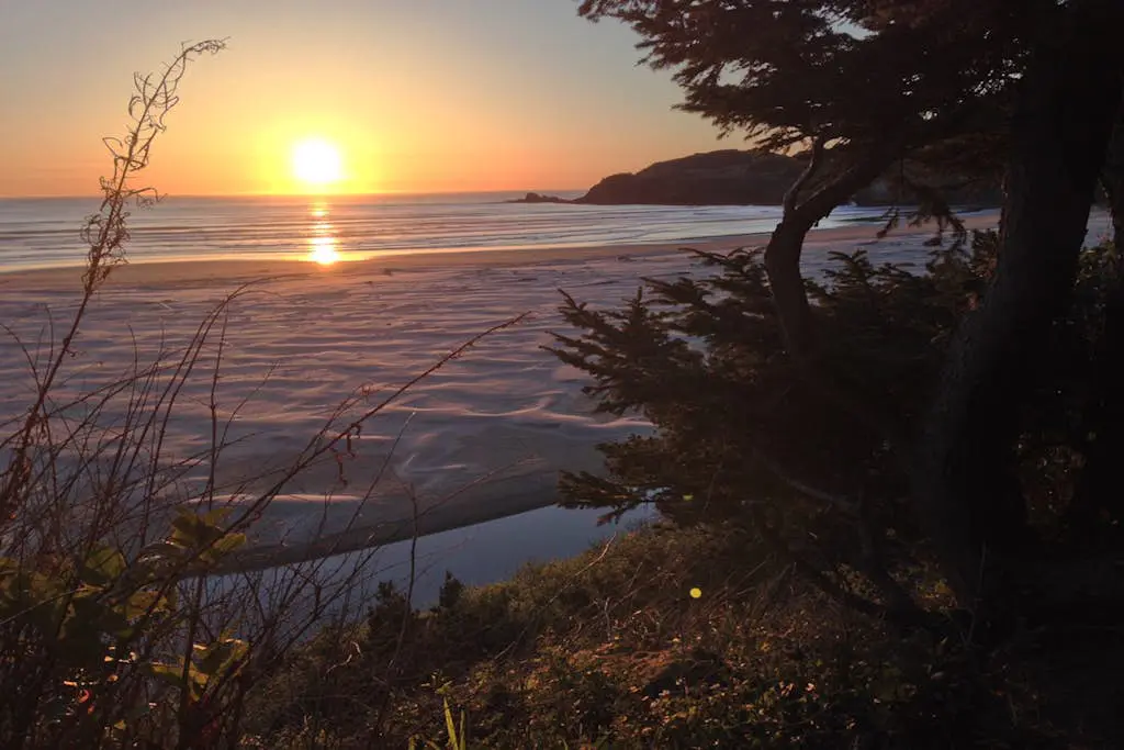 Whispering Seas with Hot Tub