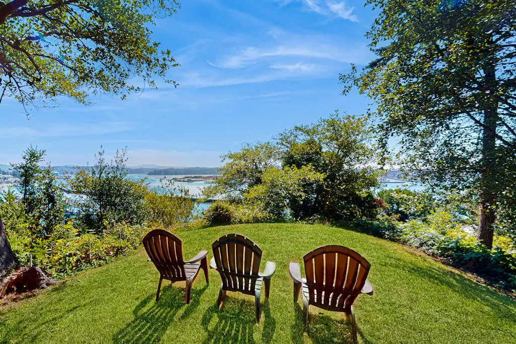 Bay & Harbor View Home with High-Speed WiFi, Private Washer/Dryer, & Board Games