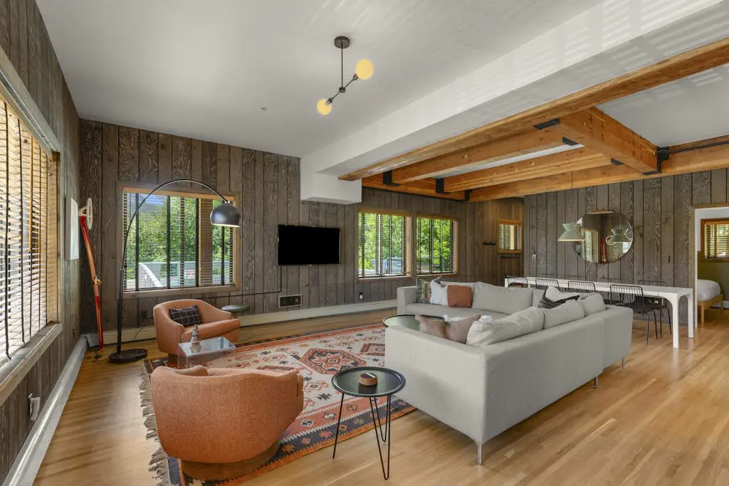 Alpine Cloud Retreat