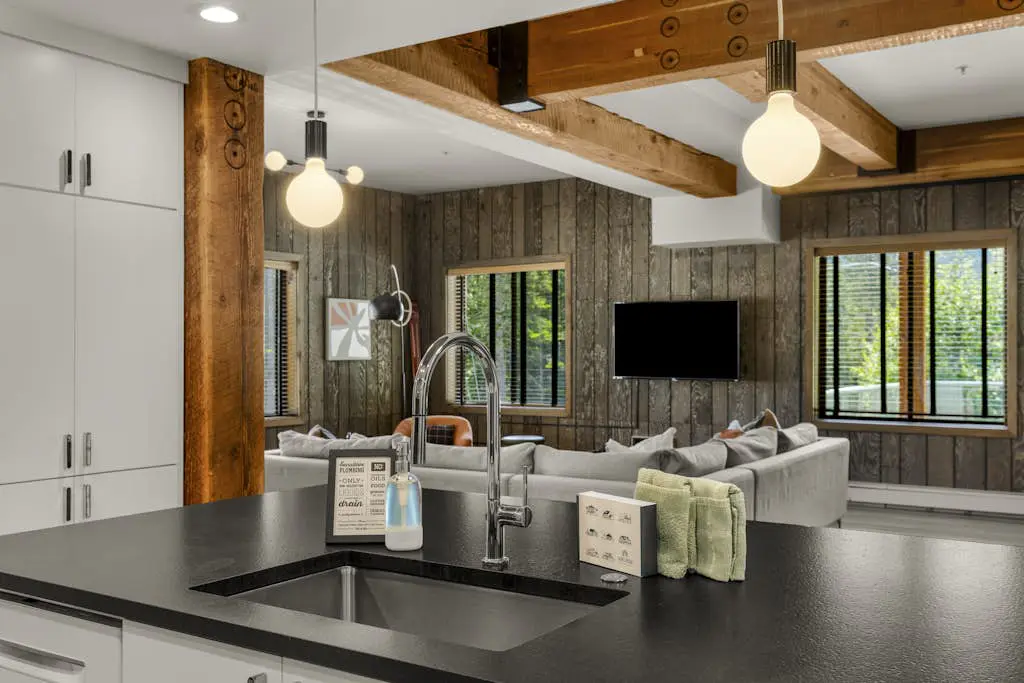 Alpine Cloud Retreat
