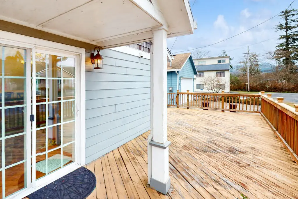 Seaside Comforts