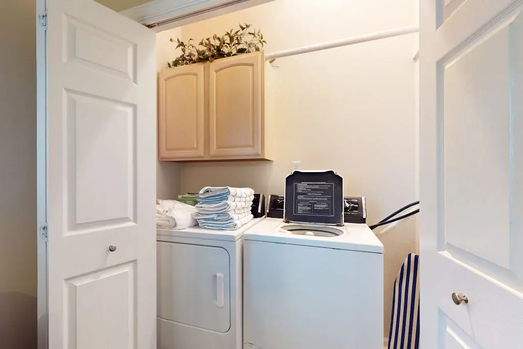 Cozy Home in the Pines with Private Hot Tub - Convenient Location, 8 SHARC Passes
