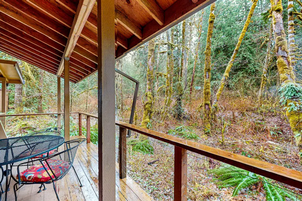 Creekside Cabin