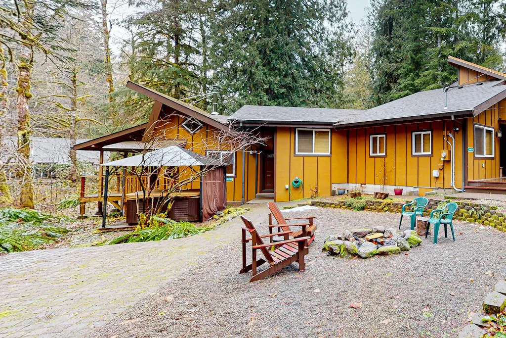 Creekside Cabin