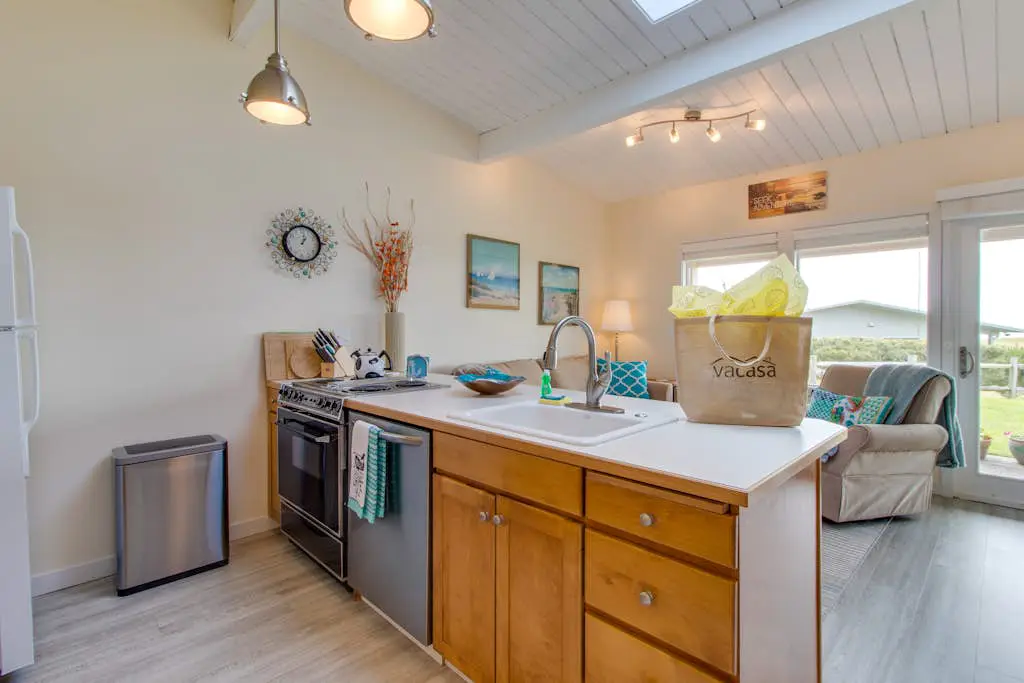 Surfside Suite On The Sea, Too