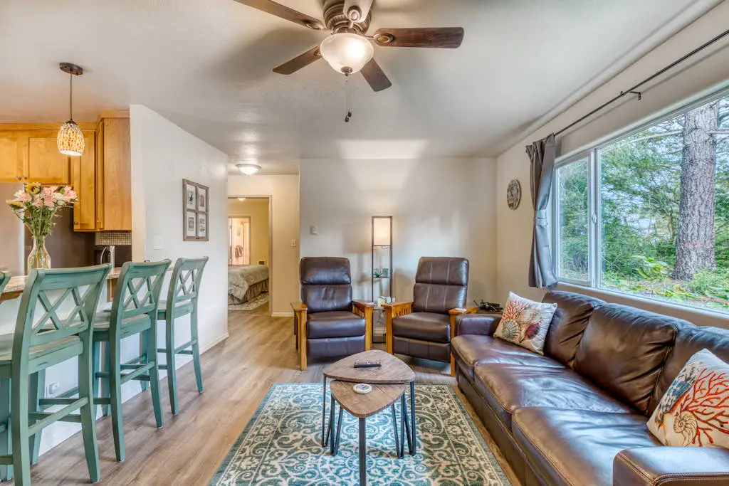 Single-level, dog-friendly home w/ private fenced-in yard & easy beach access