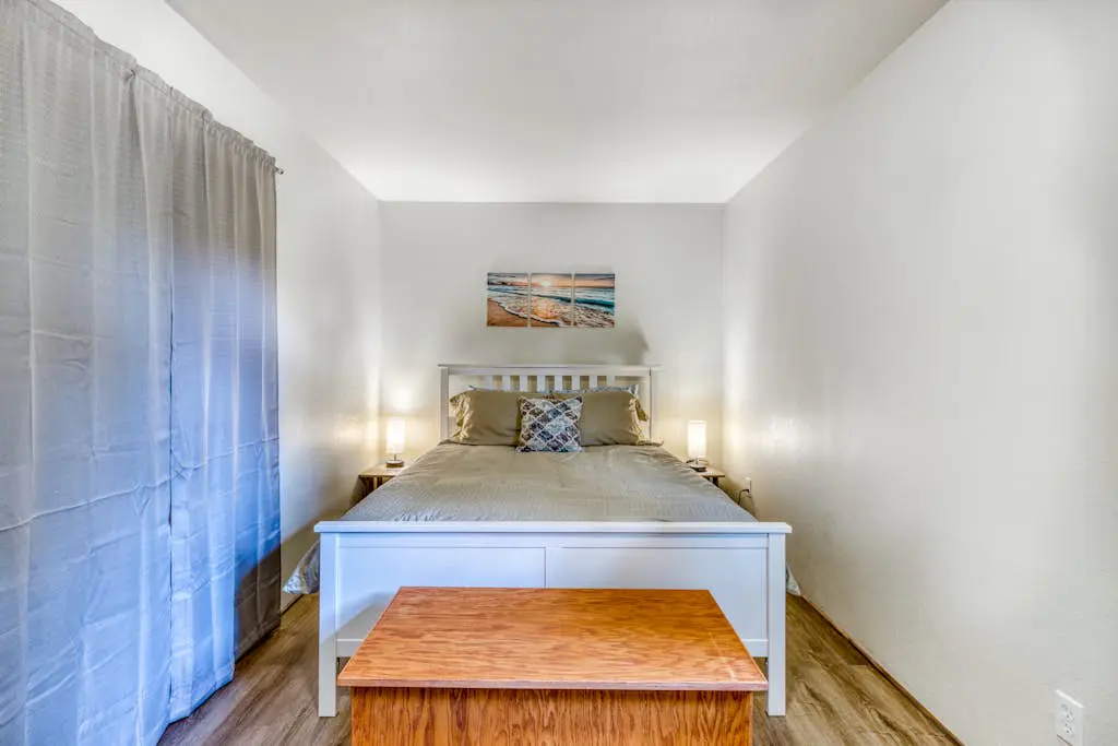 Single-level, dog-friendly home w/ private fenced-in yard & easy beach access