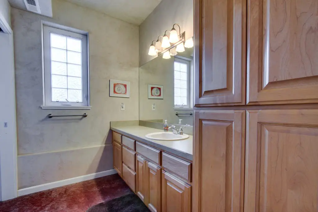 Walk to Oregon Coast Aquarium from this modern, dog-friendly, oceanview home
