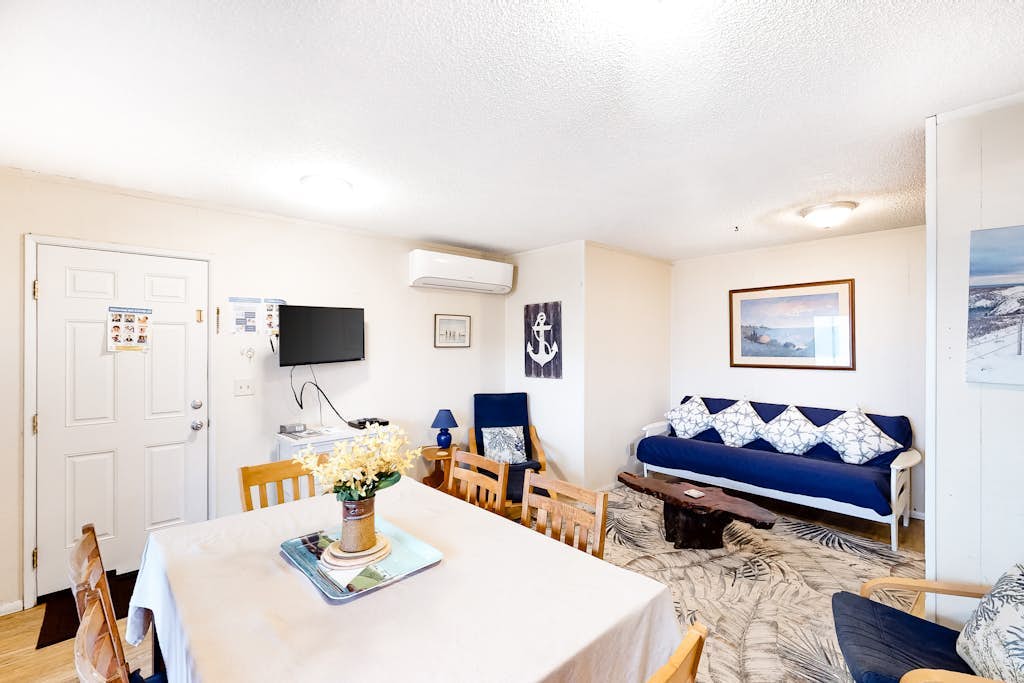 Ocean-view lower-level duplex across street from beach - dog-friendly